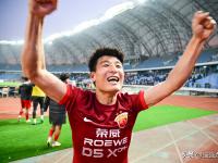 澳客官方网-如火如荼！中超联赛燃情追梦之旅
